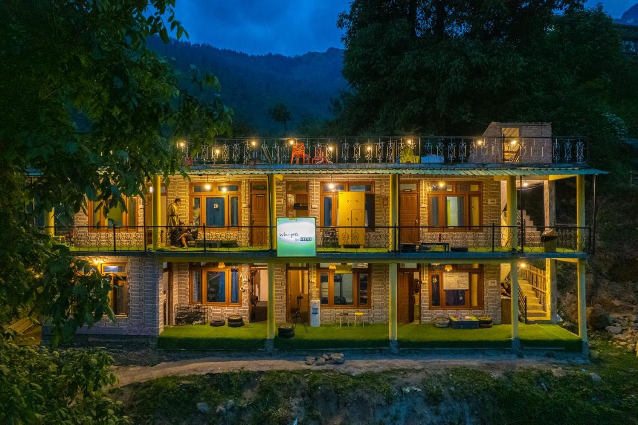 Whoopers Hostel Tosh Luaran gambar