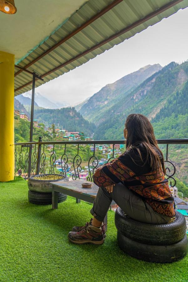 Whoopers Hostel Tosh Luaran gambar